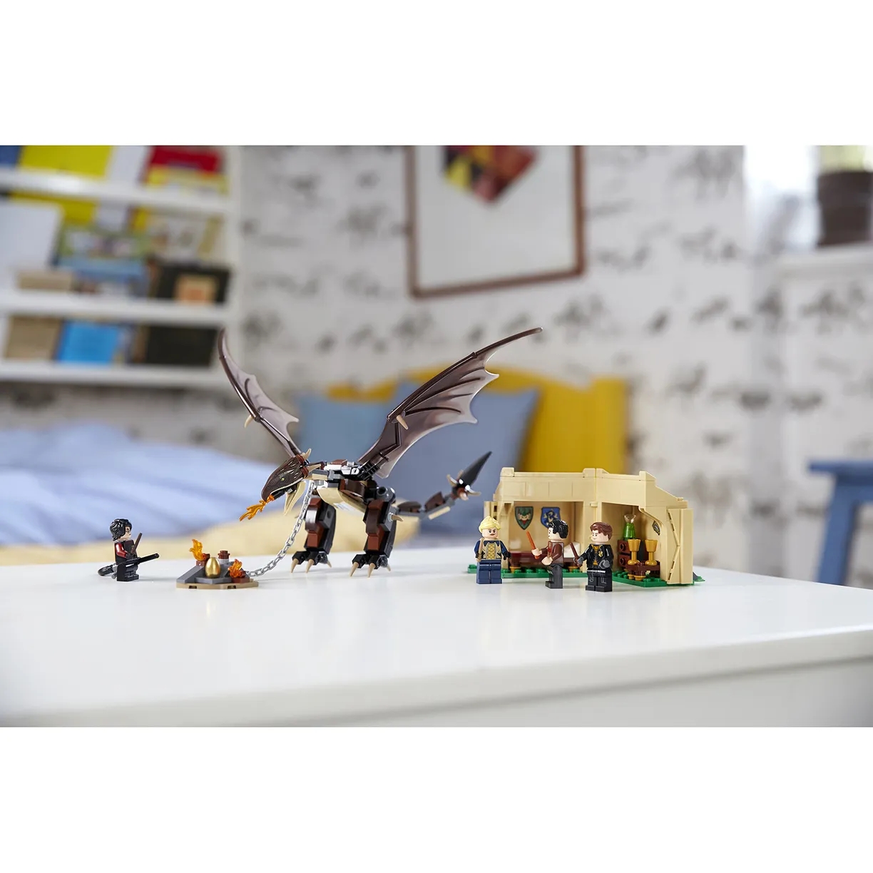 ����������� LEGO 75946 - ���� ������ ��� ����������� ���������� ����������
