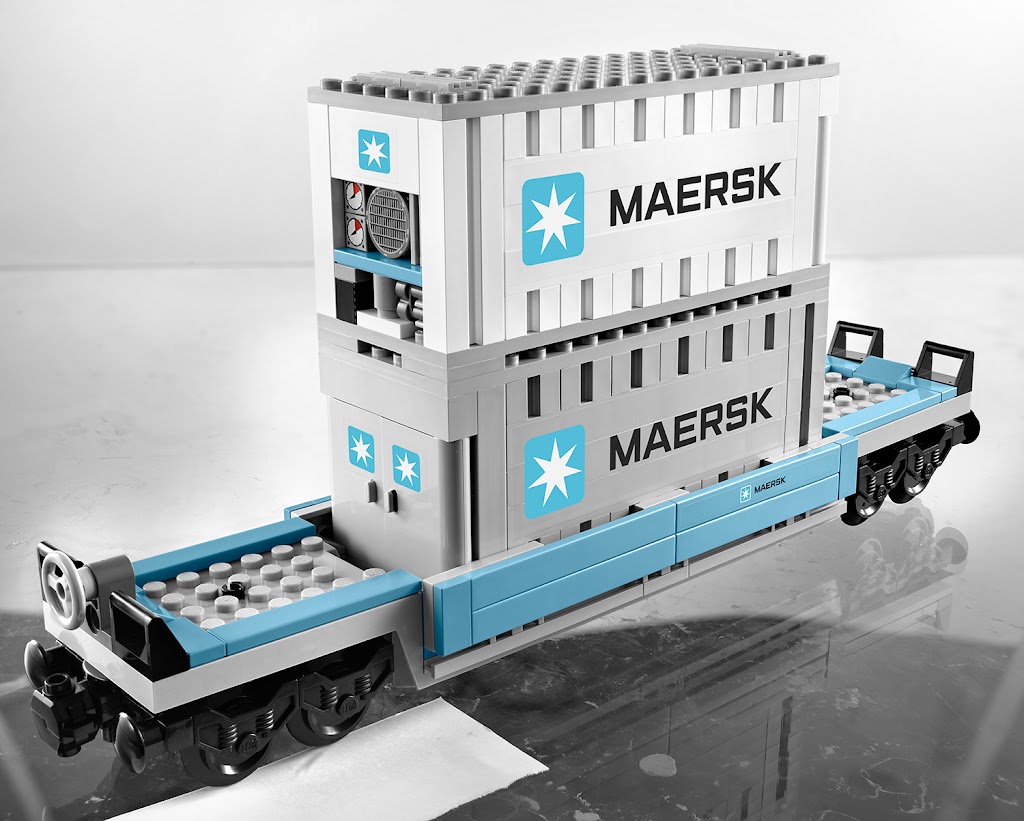 LEGO 10219 Maersk Train - ���� ����� ������