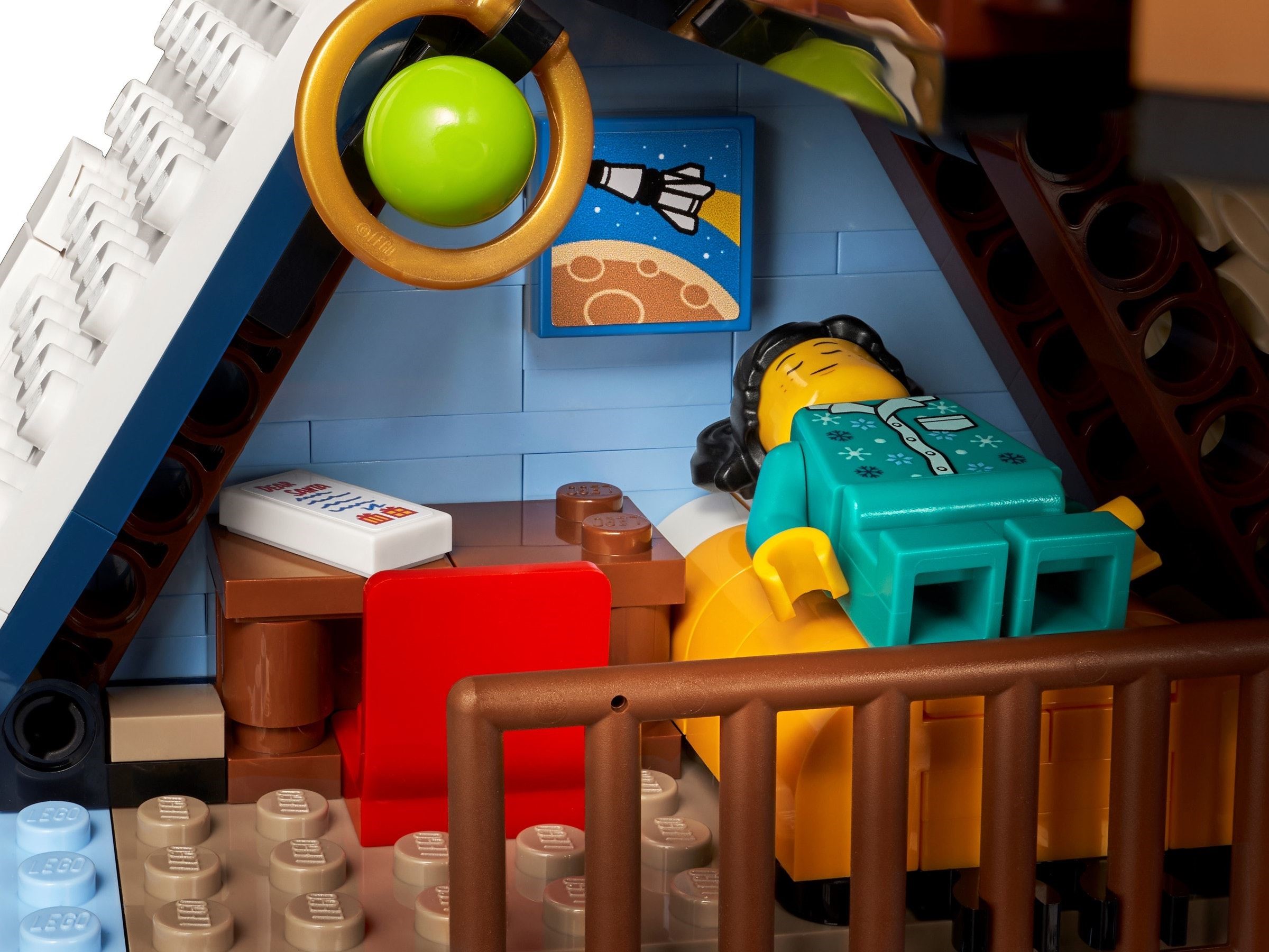 ����������� LEGO 10293 � �������� �����