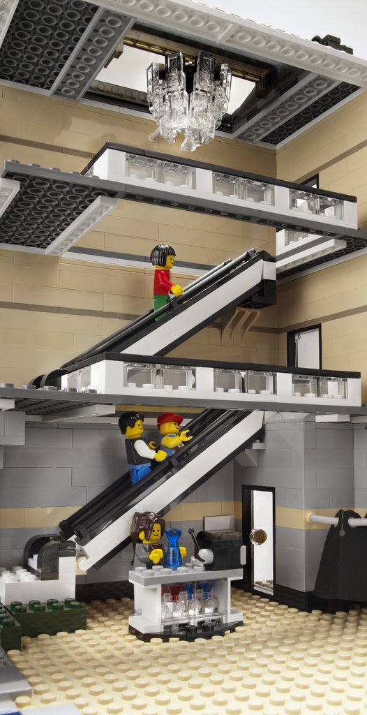 ����������� LEGO 10211 ������� ���������
