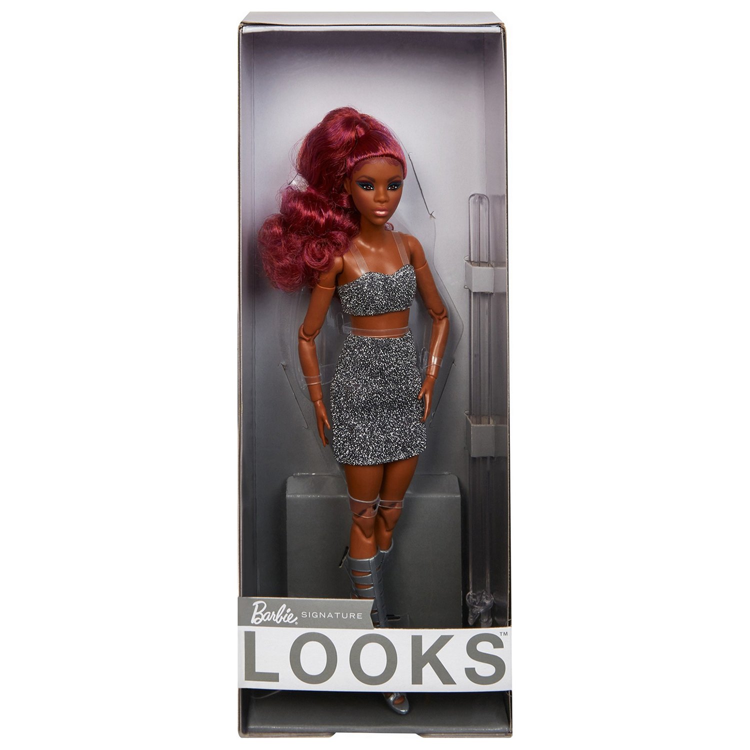 ����� Barbie Looks ���� ������ ����������� � ������� ������� HCB77