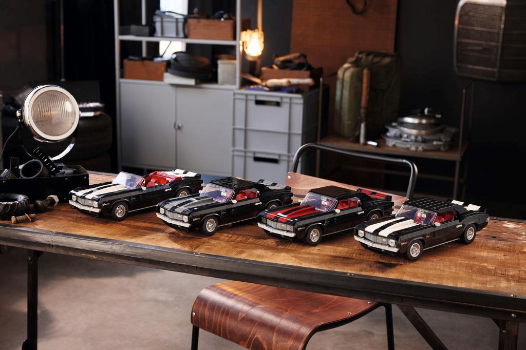 ����������� LEGO 10304 ������� ������ Z/28 