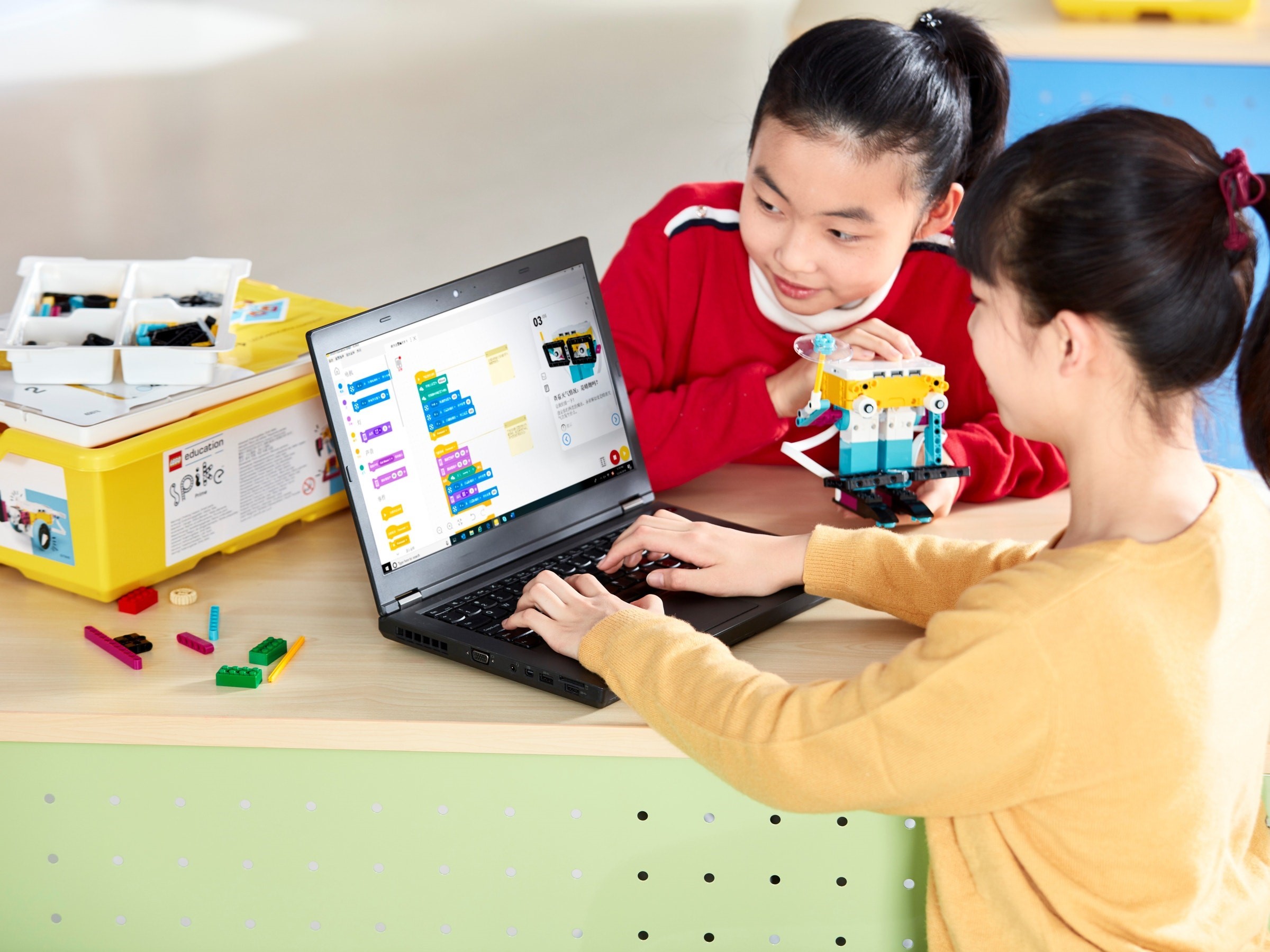 ����������� LEGO 45678 Education SPIKE Prime ������� �����, 528 ���.