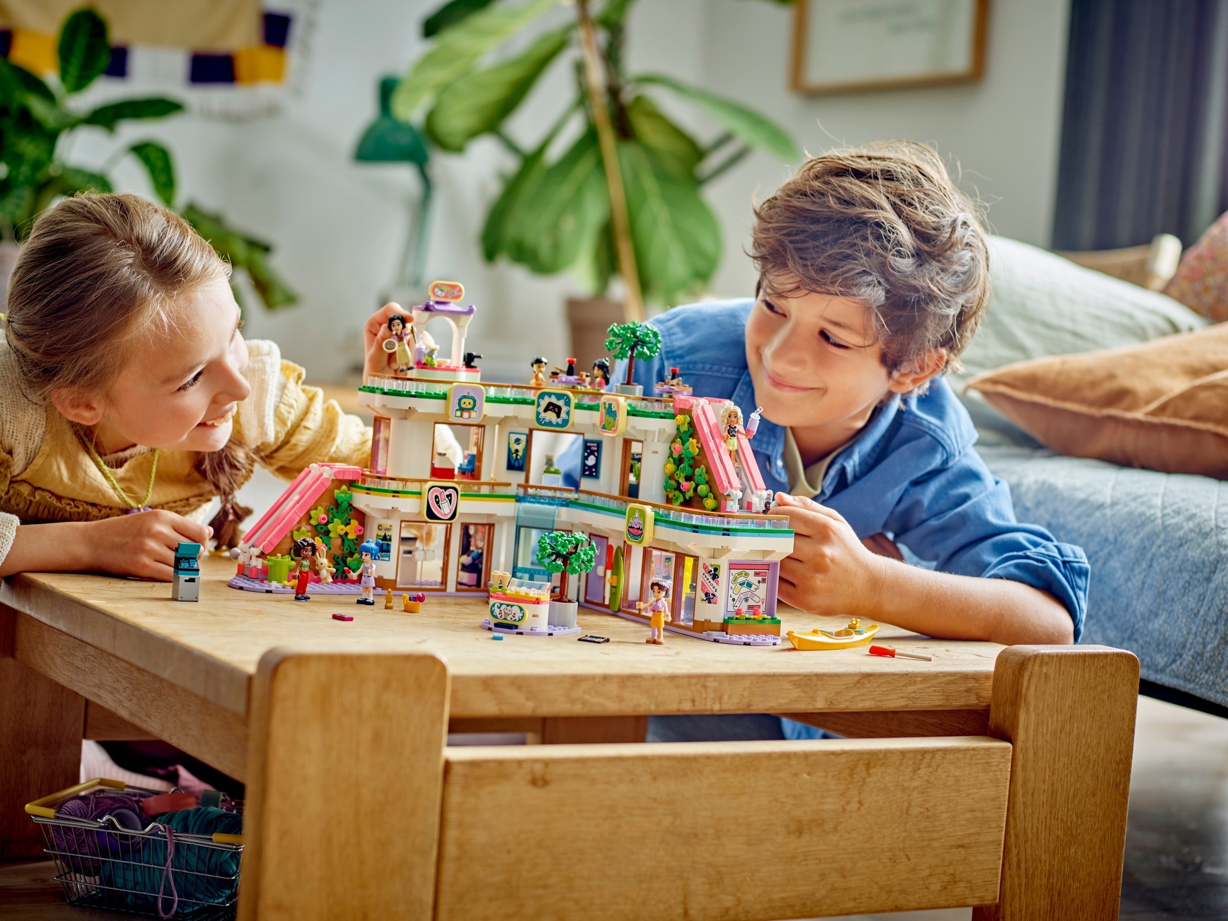 ����������� LEGO 42604 �������� ����� � ��������-����