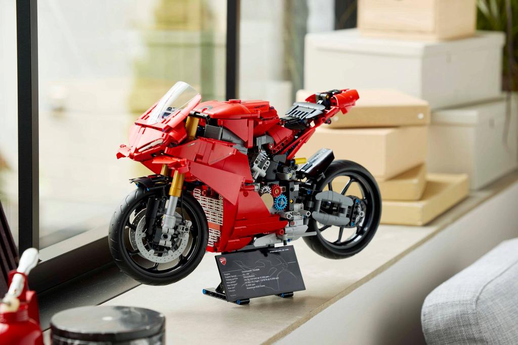 ����������� LEGO 42202 �������� Ducati Panigale V4 S, 1603 ������