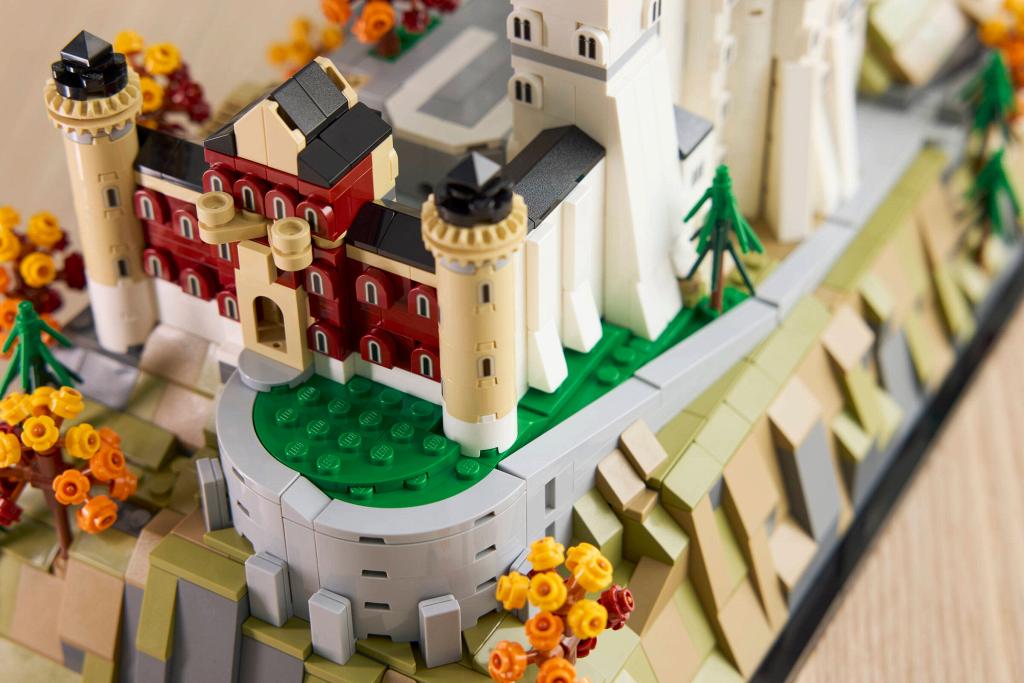����������� LEGO 21063 - ���� ����� ������������