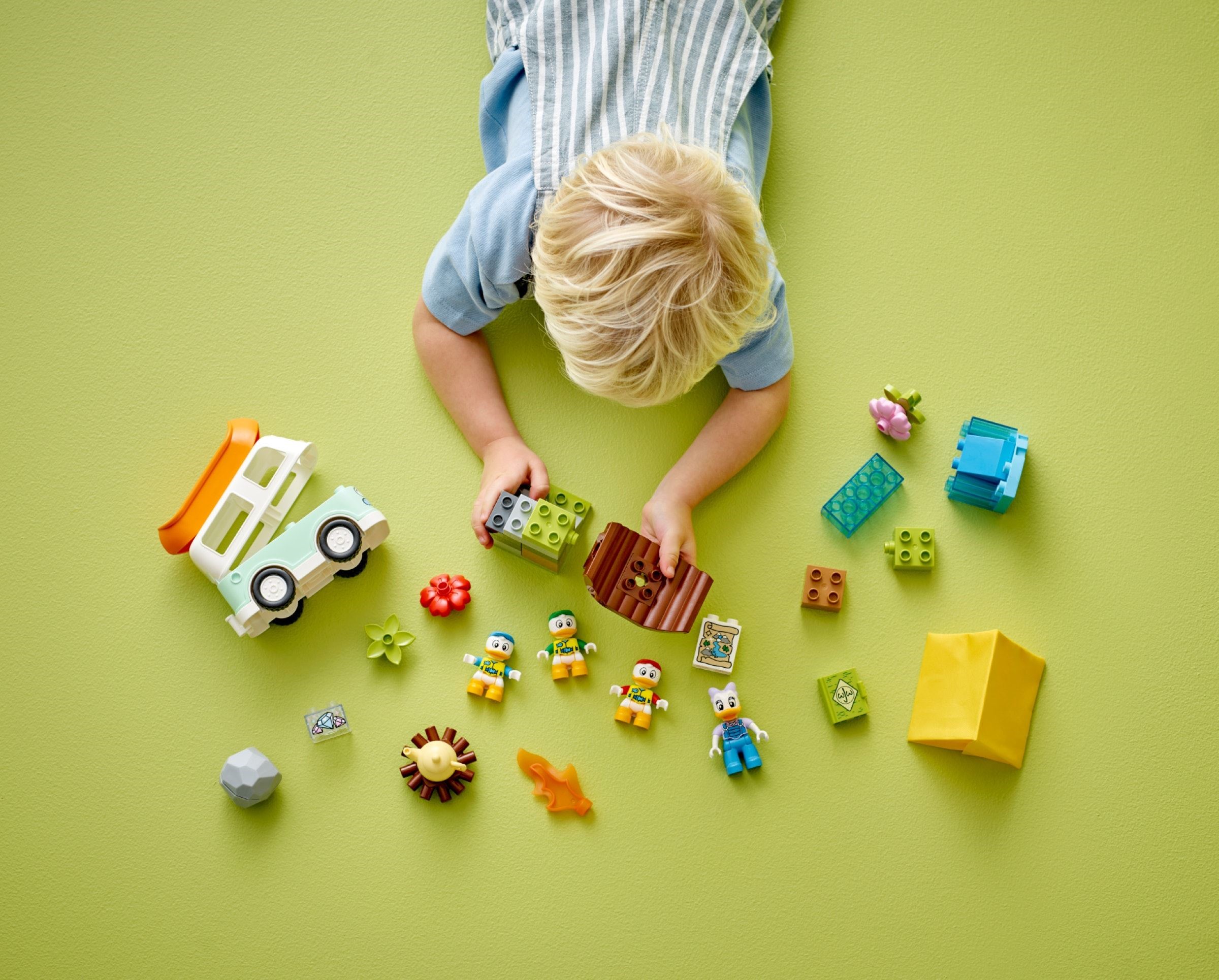 ����������� LEGO 10997 - ���� DUPLO ����������� � ������