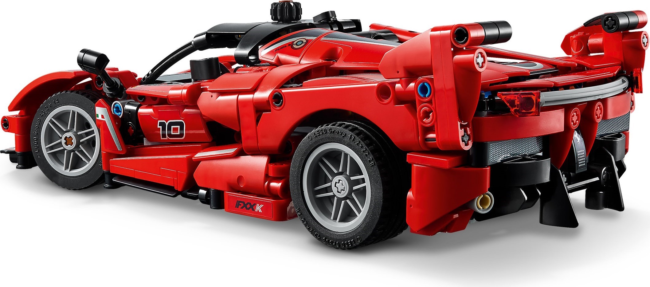 ����������� LEGO 42212 Ferrari FXX K, 897 �������
