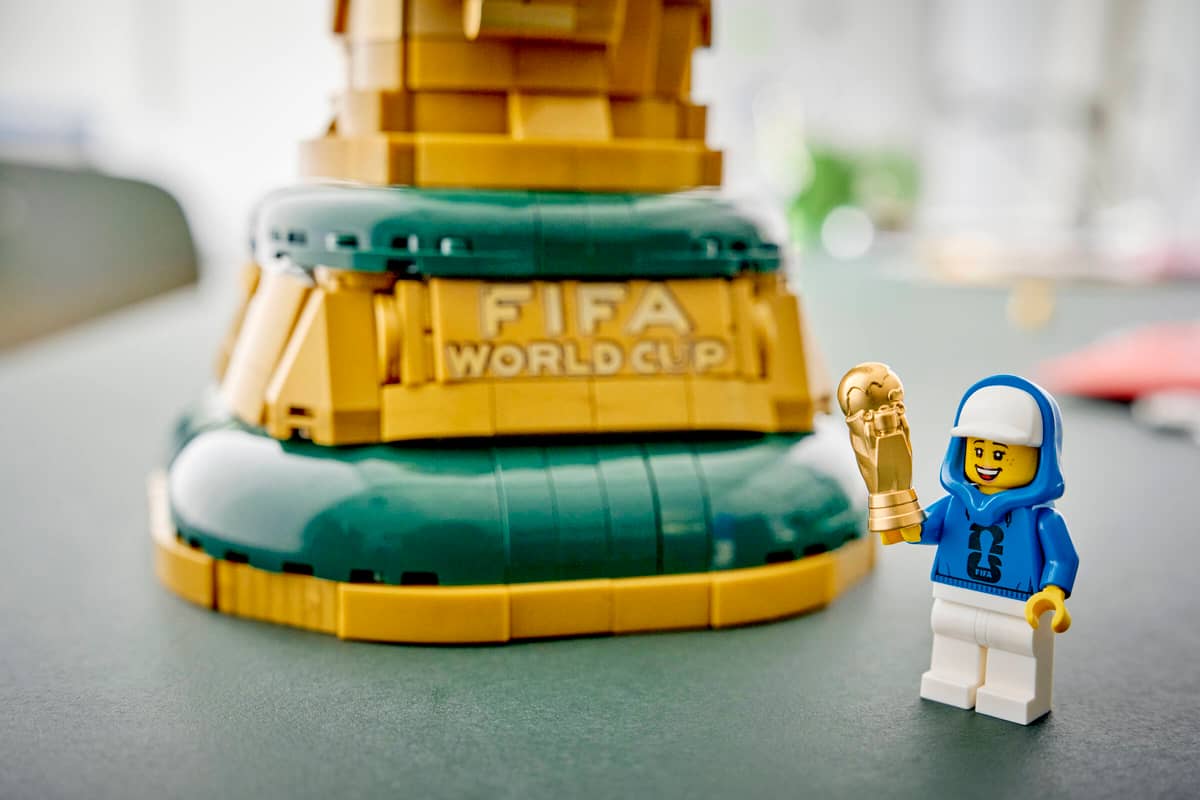 ����������� LEGO 43020 - ���� ����� ���� FIFA, 2842 �������