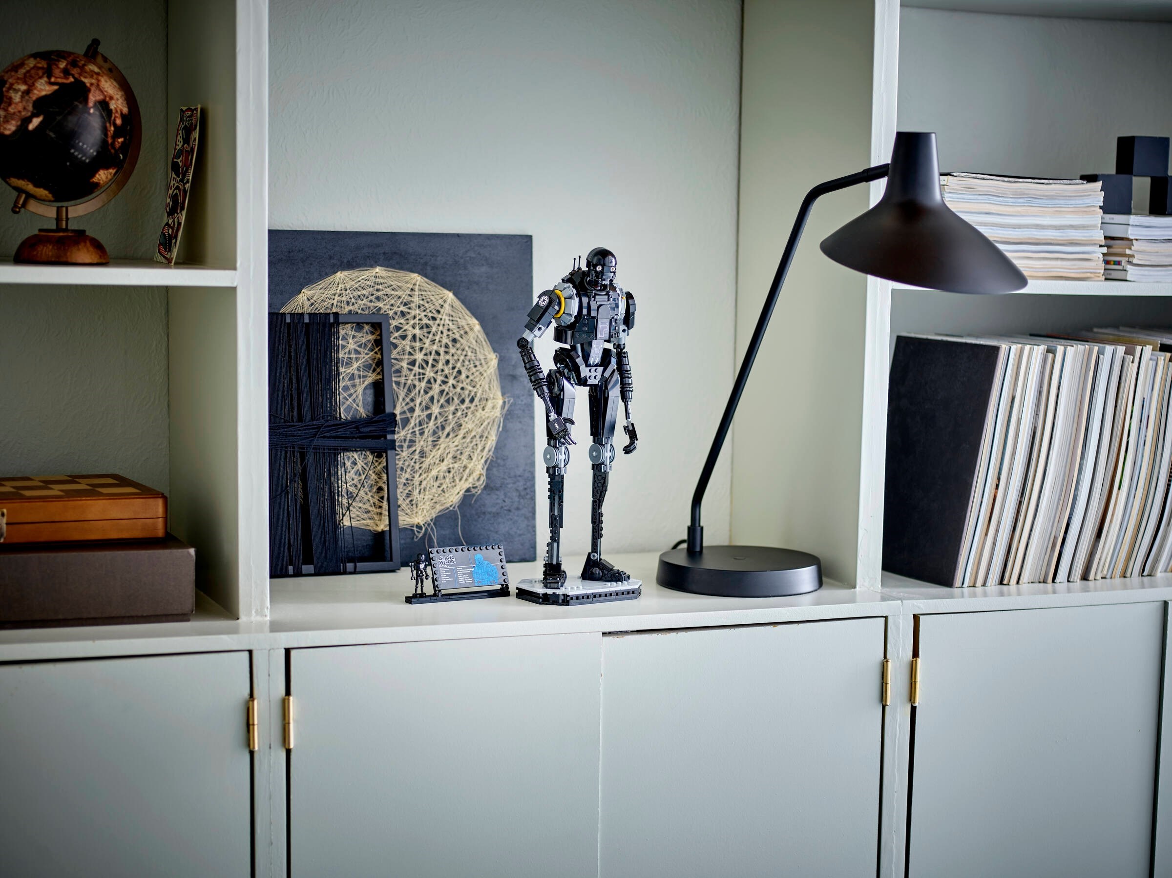 ����������� LEGO Star Wars 75434 ����� �������� K-2SO, 845 �������