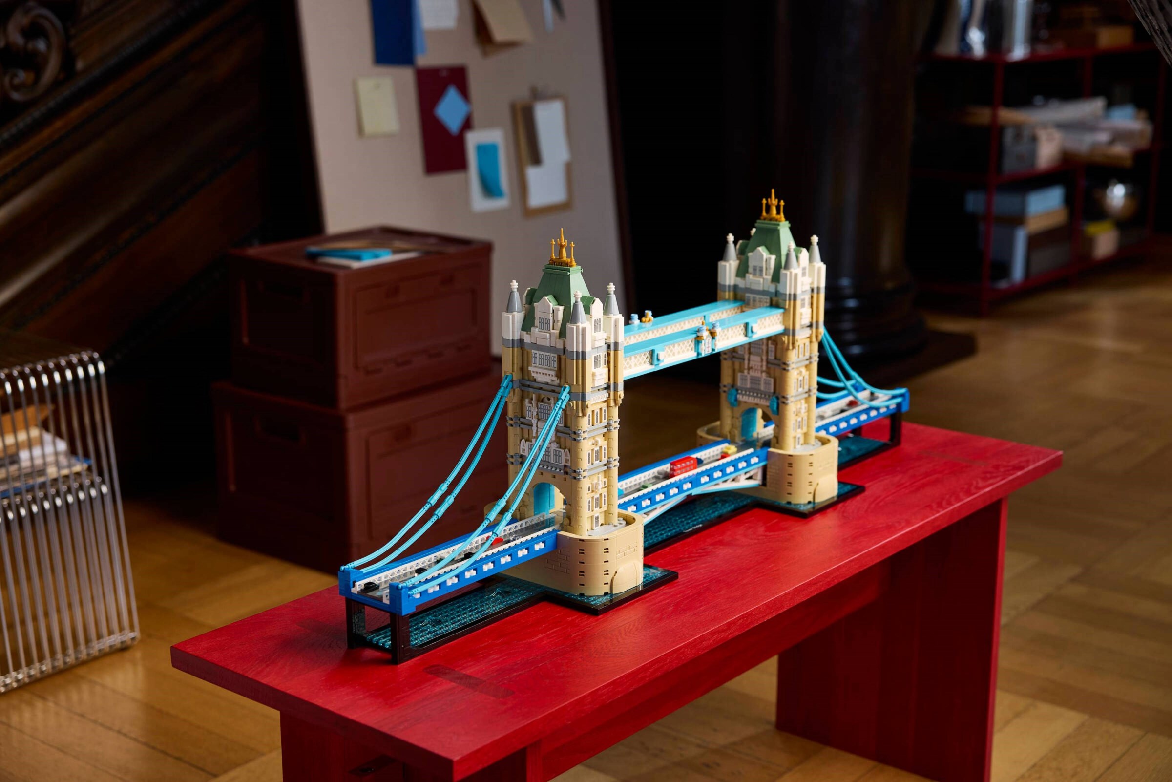����������� LEGO 21067 - ���� ��������� ����