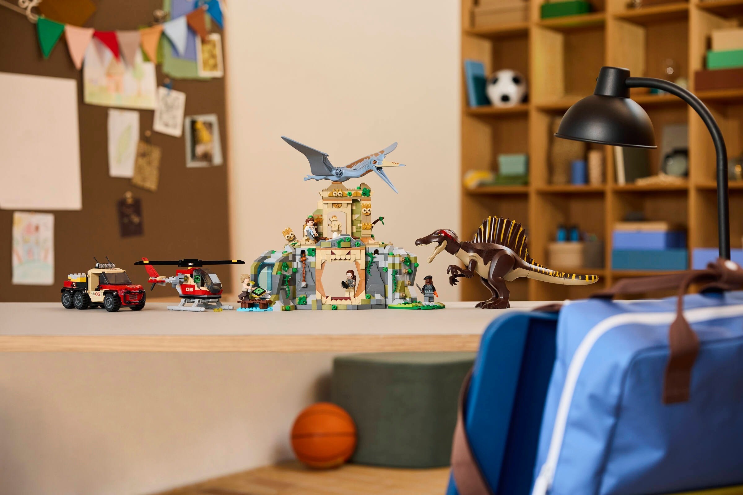 ����������� LEGO 76976 - ���� ��������� � �������������: ��������� ������, 984 �������