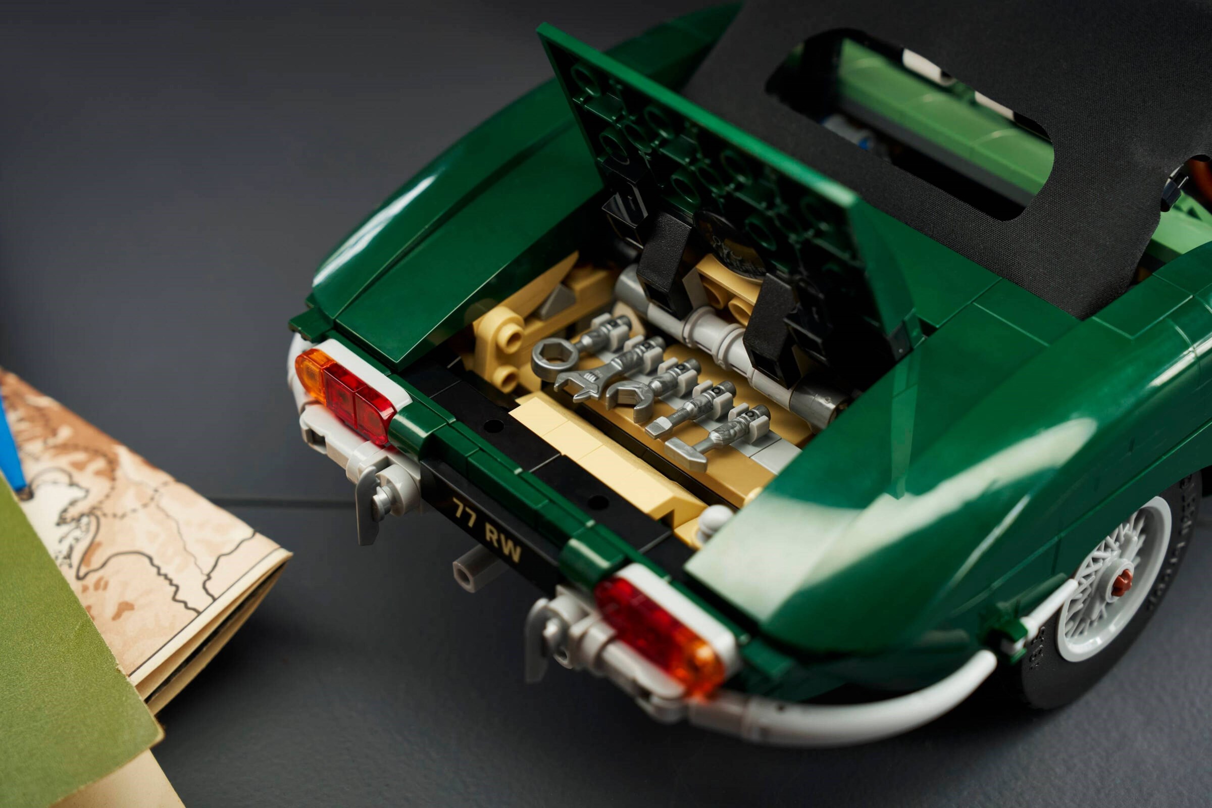 ����������� LEGO 11381 - ���� ��������� Jaguar E-Type, 1673 ������