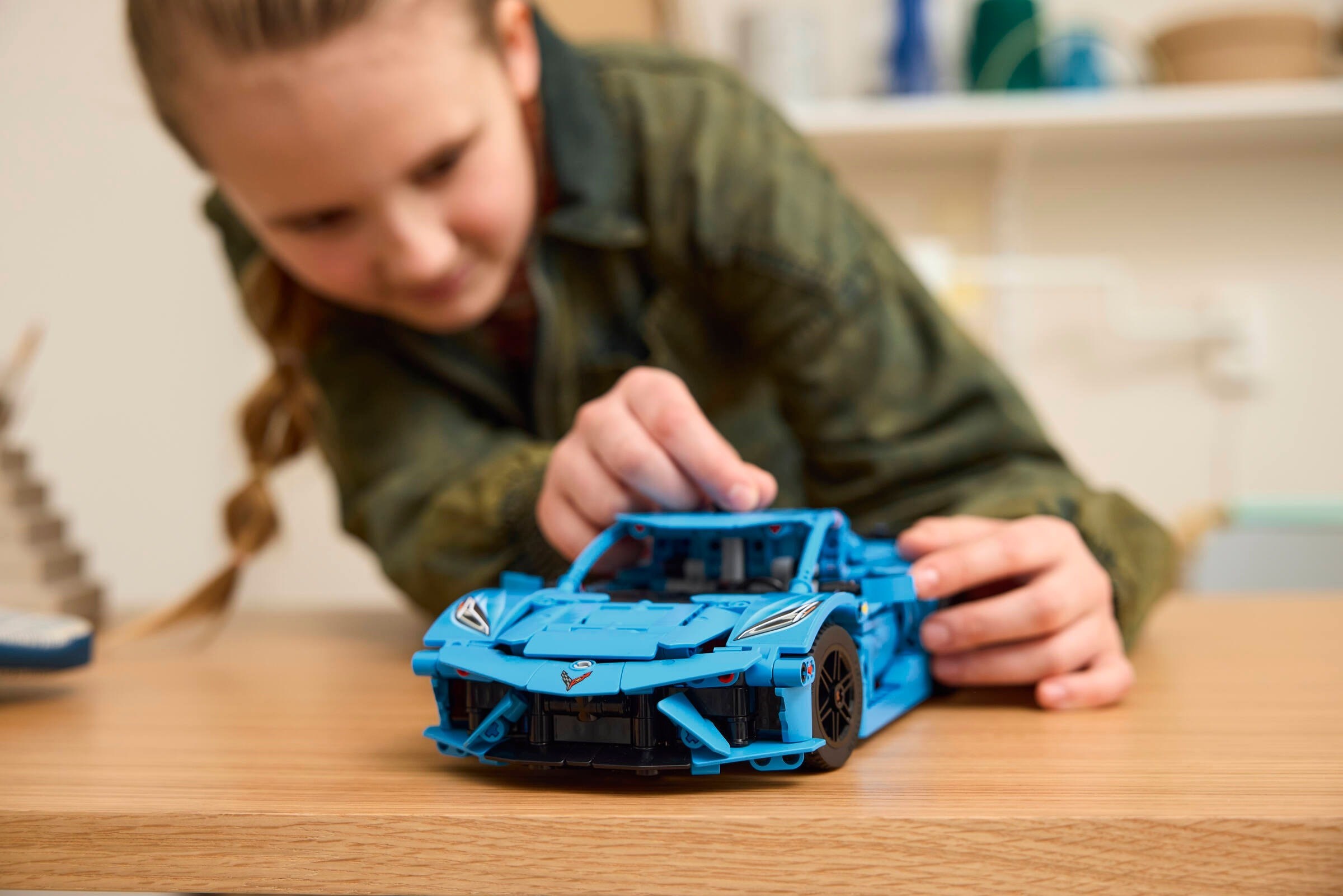 ����������� LEGO 42217 - ���� Chevrolet Corvette Stingray Blue, 732 ������