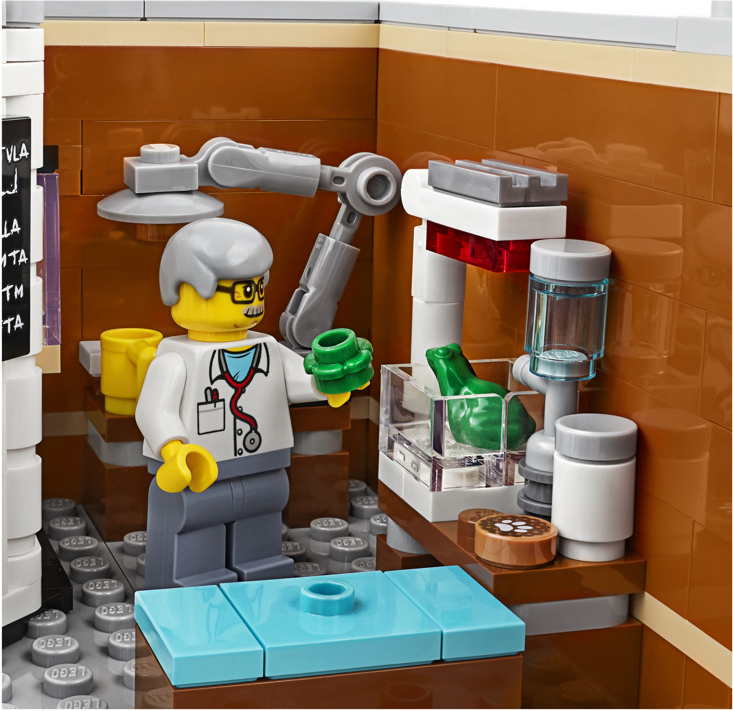 LEGO 10264 Corner Garage - ���� ����� �� ����