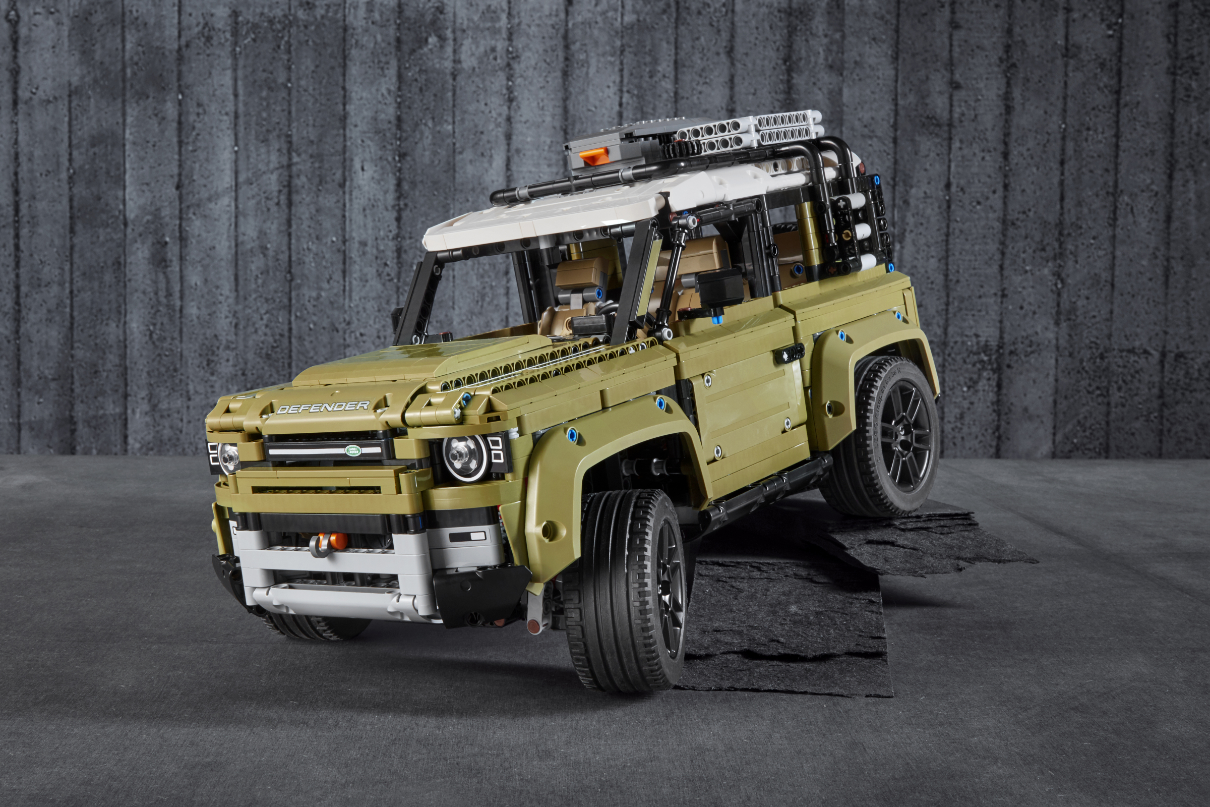 LEGO 42110 Land Rover Defender - ���� ���� ����� ��������