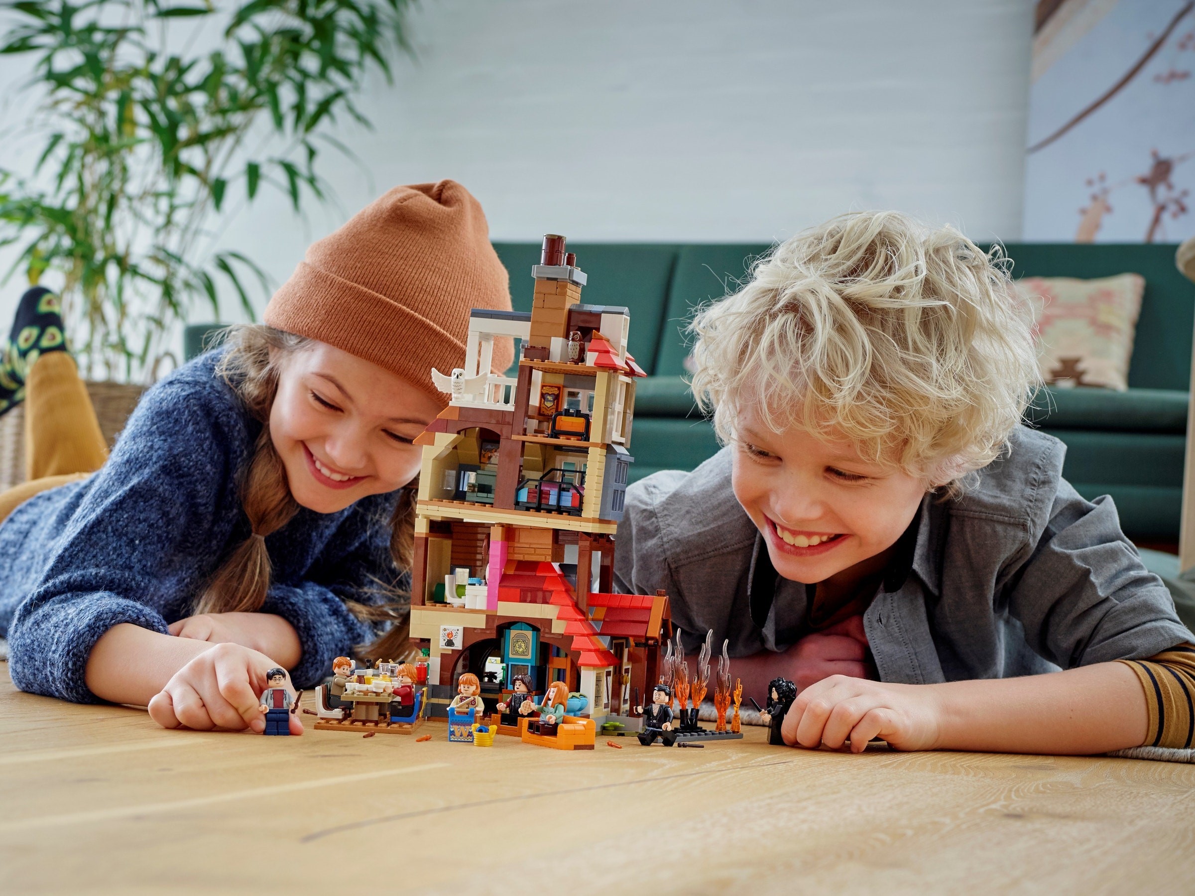����������� LEGO 75980 - ���� ��������� �� ����