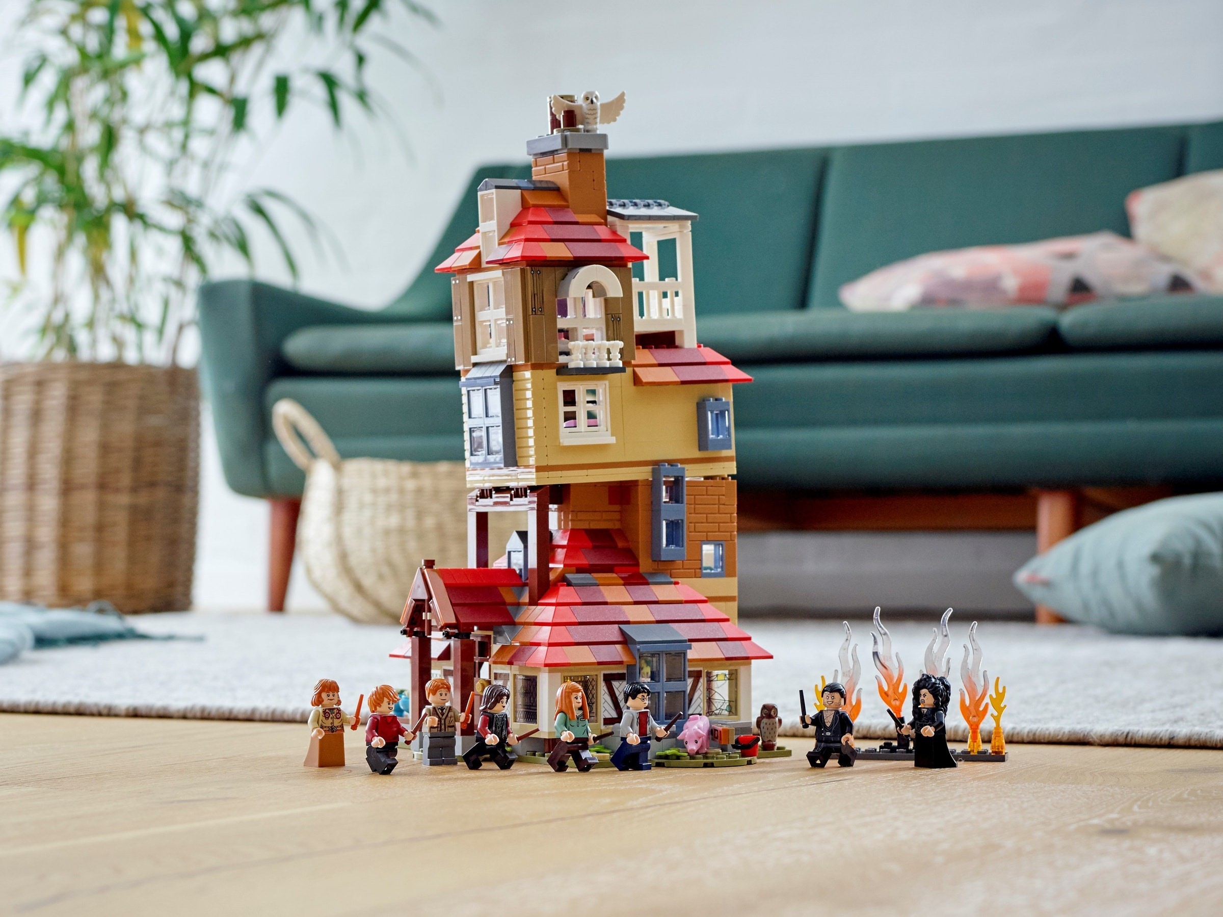 ����������� LEGO 75980 - ���� ��������� �� ����